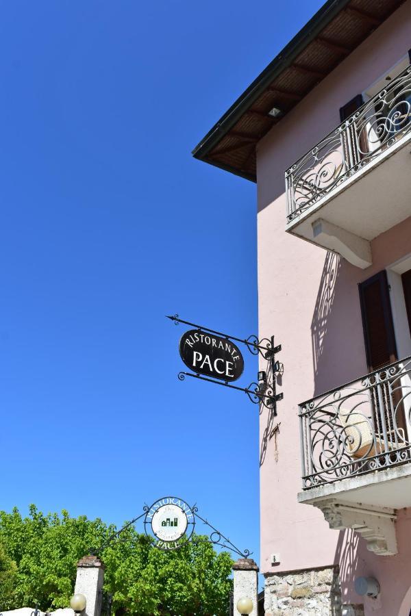 Hotel Pace Sirmione Bagian luar foto