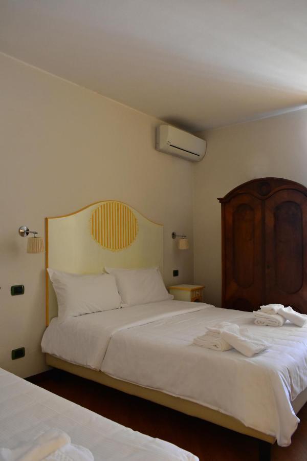 Hotel Pace Sirmione Bagian luar foto