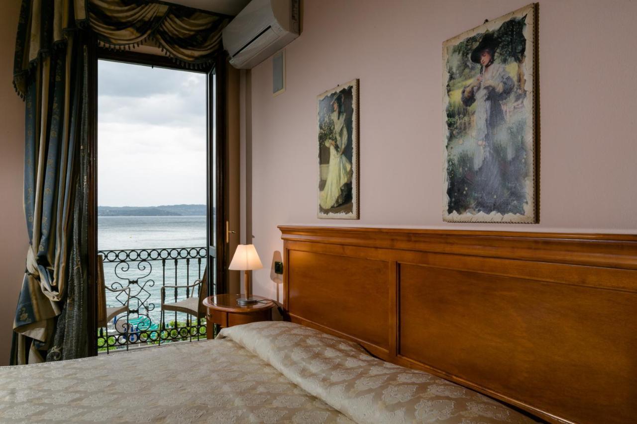 Hotel Pace Sirmione Bagian luar foto